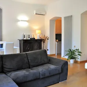 Flat 81 Apartamento La Spezia